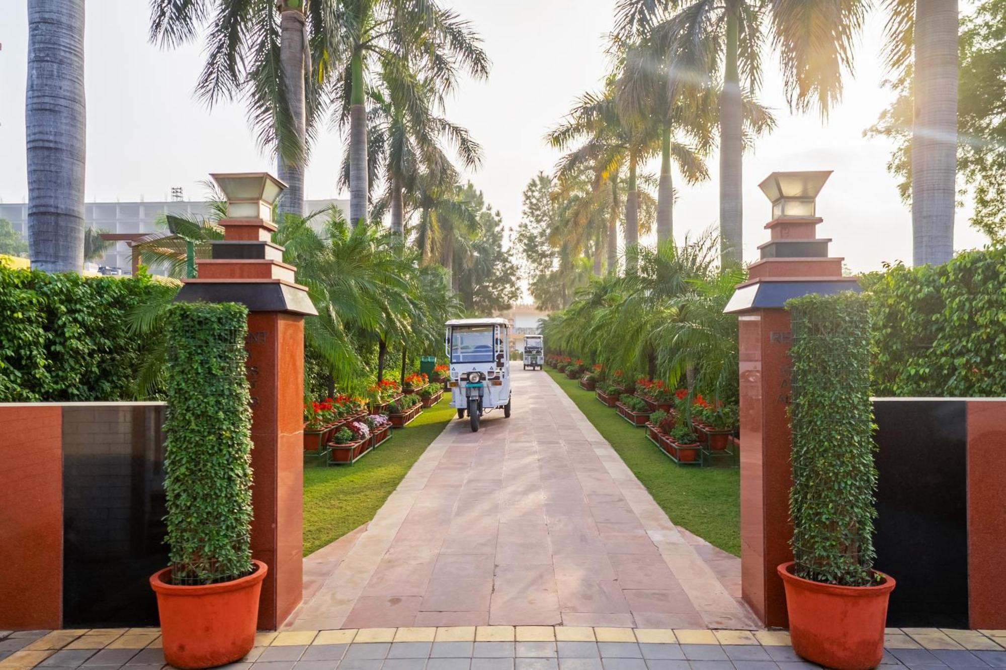 Aapno Ghar Resort & Amusement Park Gurgaon Exterior photo